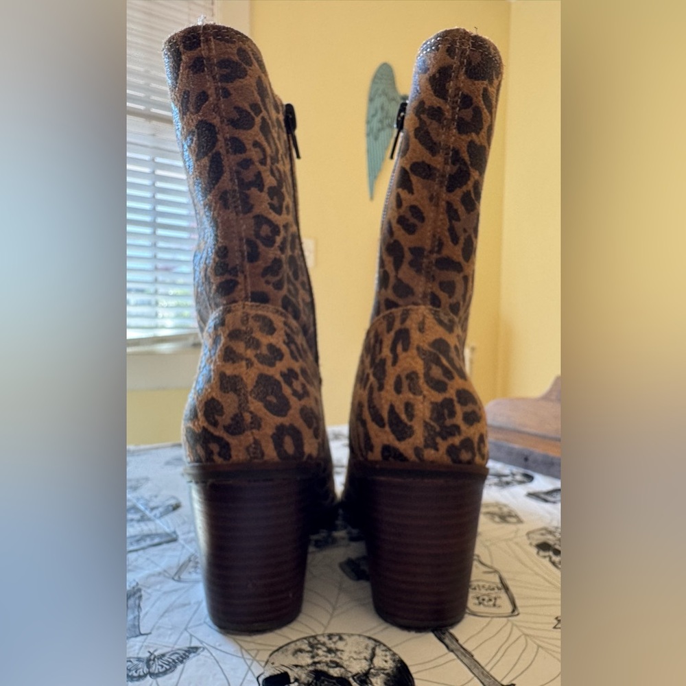 Lucky Brand Sarey Leopard Print Heeled Boots - Picture 3 of 10